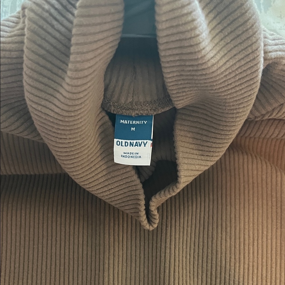 Old Navy Ribbed Maternity Long Sleeve Dress in Taupe Medium - Picture 2 of 5